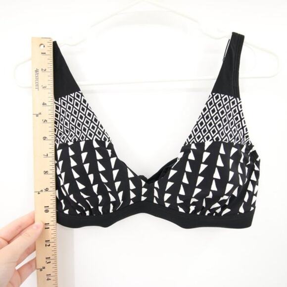 Lands' End Black White Geometric Pattern Bikini Top Underwire Size 8 - Picture 3 of 7